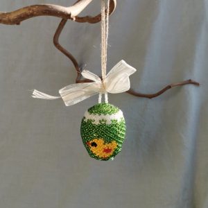 Påskhänge pärlat ägg kyckling